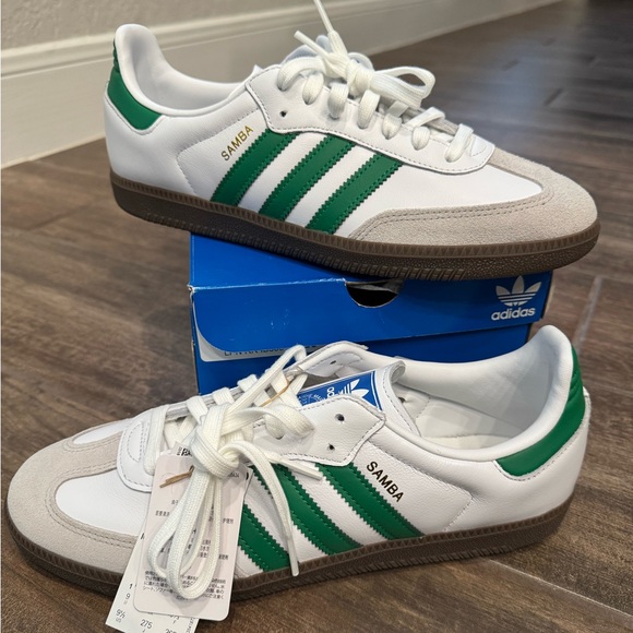 Adidas Sambas - Picture 1 of 5